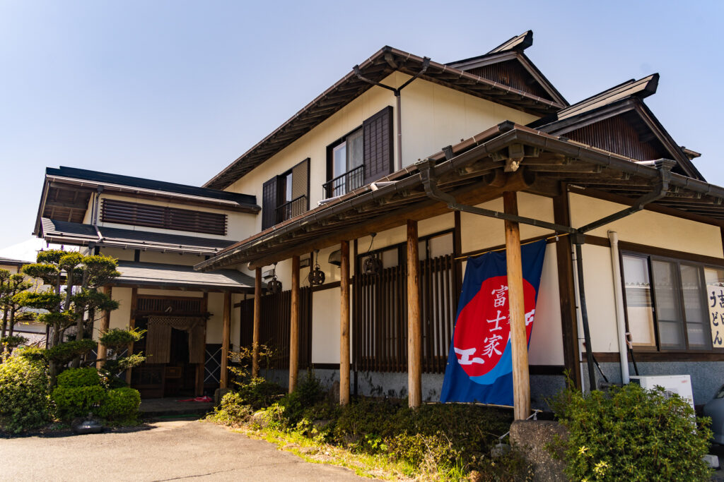会場